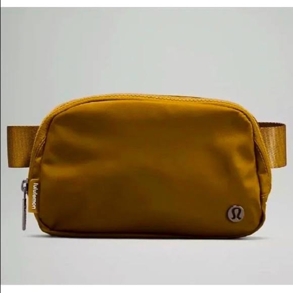 NWT Lululemon Everywhere Belt Bag Caramel Brand New Sold Out